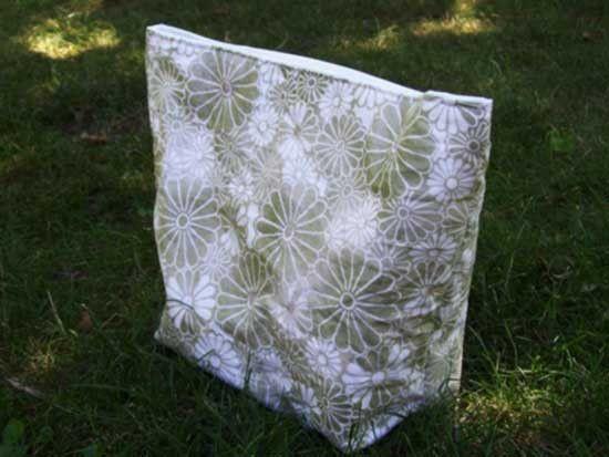 Insulated Lunch Bag Pattern - MammaCanDoIt - Sewing Pattern - 1
